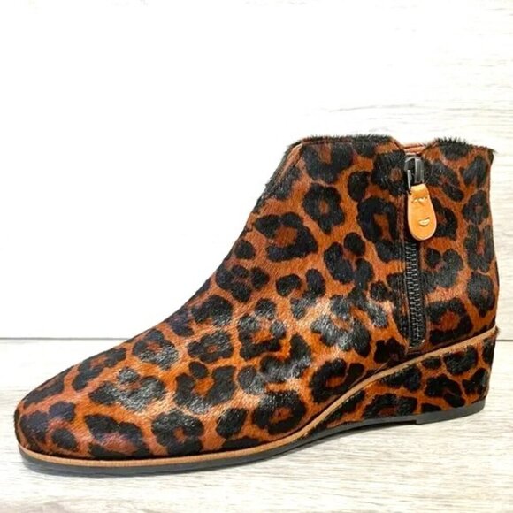 New KENNETH COLE Gentle Souls Ella Leopard Booties Calf Hair 7.5 MSRP $200 - Picture 1 of 9